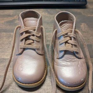 Footmates - Rose Gold - Tammy Hearts Walker - size 6